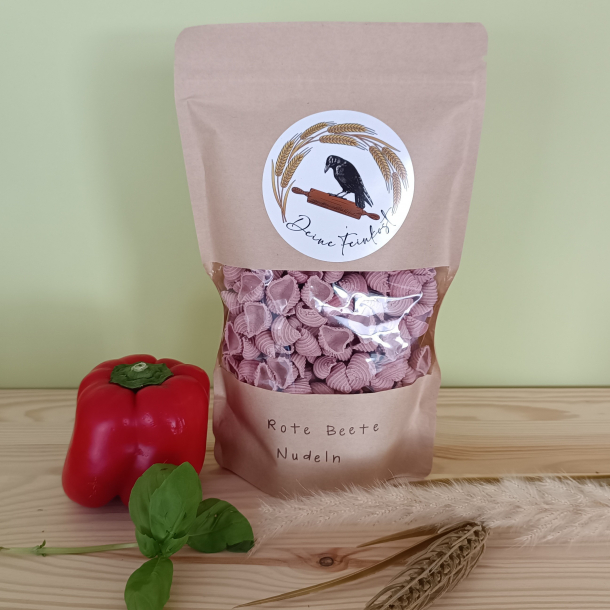 Rote-Beete-Dinkel-Nudeln